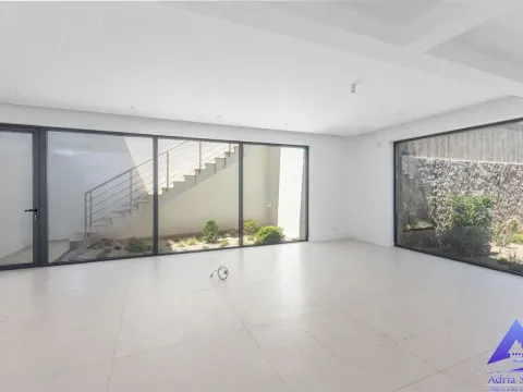 Sale, house, 328m², Krašići, Tivat - image 8