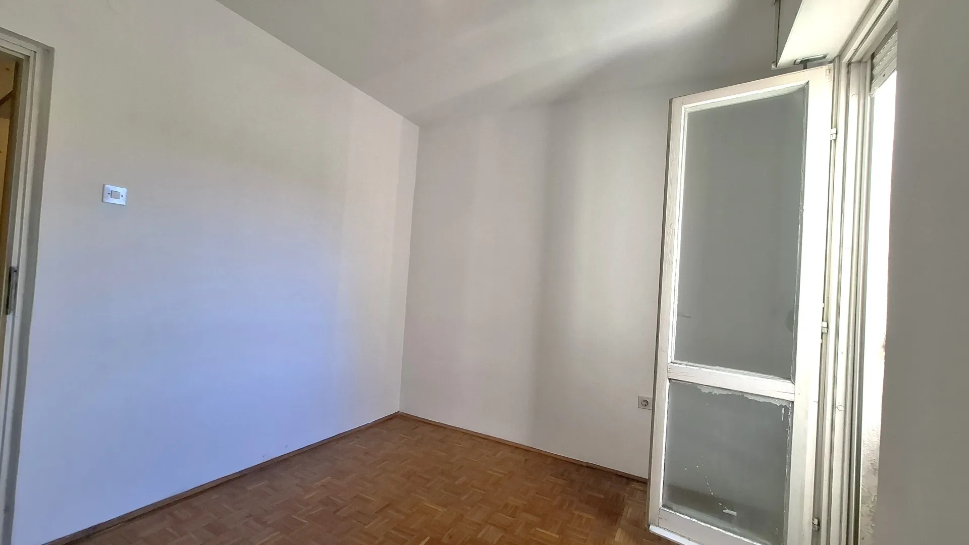 Sale, two bedroom apartment, 66m², Centar, Bar