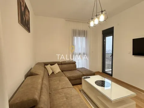 Izdavanje, jednosoban stan, 48m², City Kvart, Podgorica - image 2