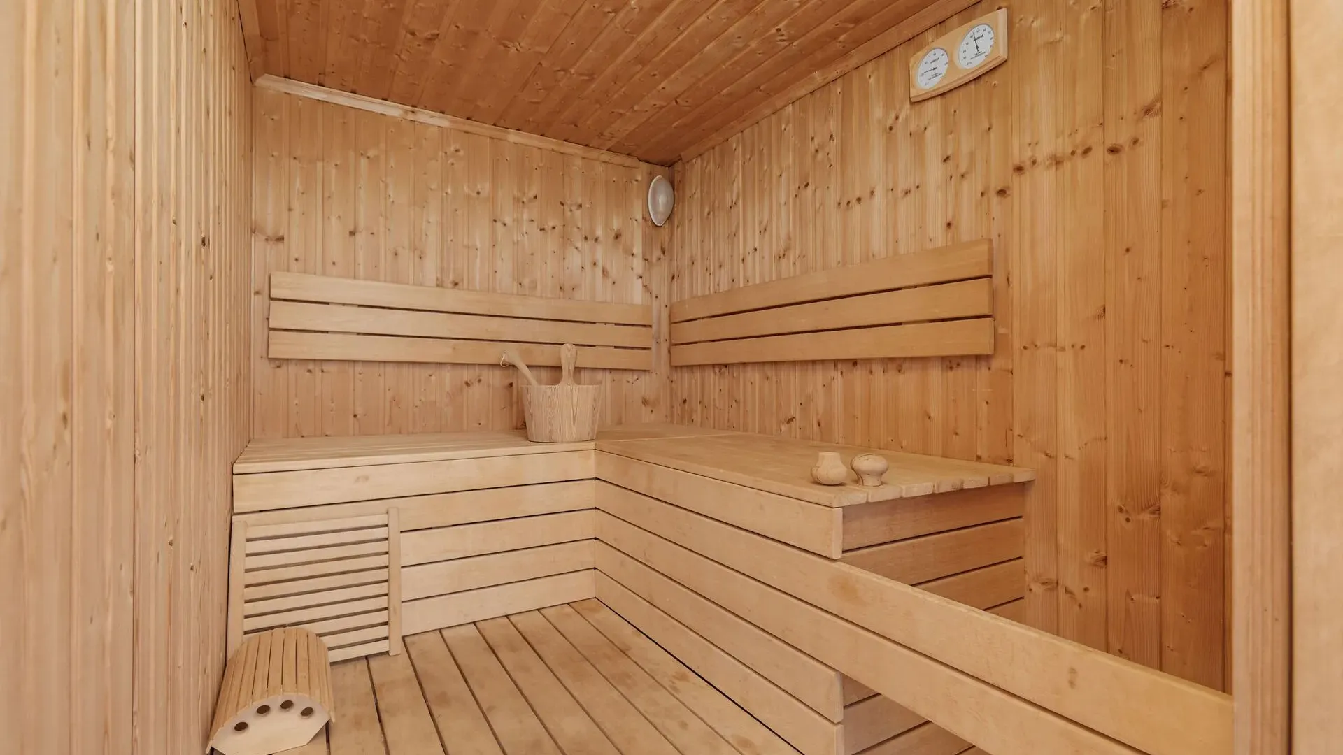 Sale, house, 233m², Kotor, Crna Gora
