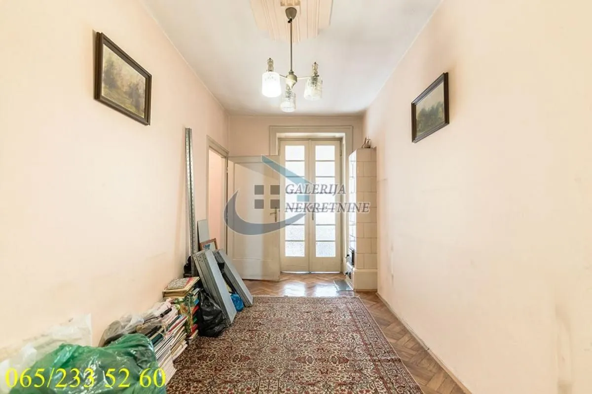 Prodaja, trosoban stan, 77m², Stari Grad, Beograd