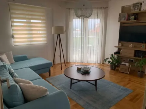 Izdavanje, jednosoban stan, 74m², Zabjelo, Podgorica - image 2