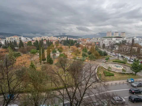 Prodaja, dvosoban stan, 72m², Pobrežje, Podgorica - image 7