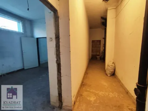 Izdavanje, poslovni prostor, 88m², Obrenovac, Beograd - image 9