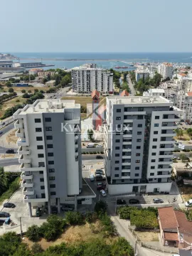 Izdavanje, jednosoban stan, 47m², Centar, Bar - image 12