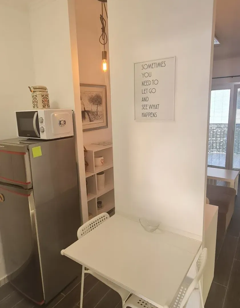 Izdavanje, jednosoban stan, 24m², Đenovići, Herceg Novi