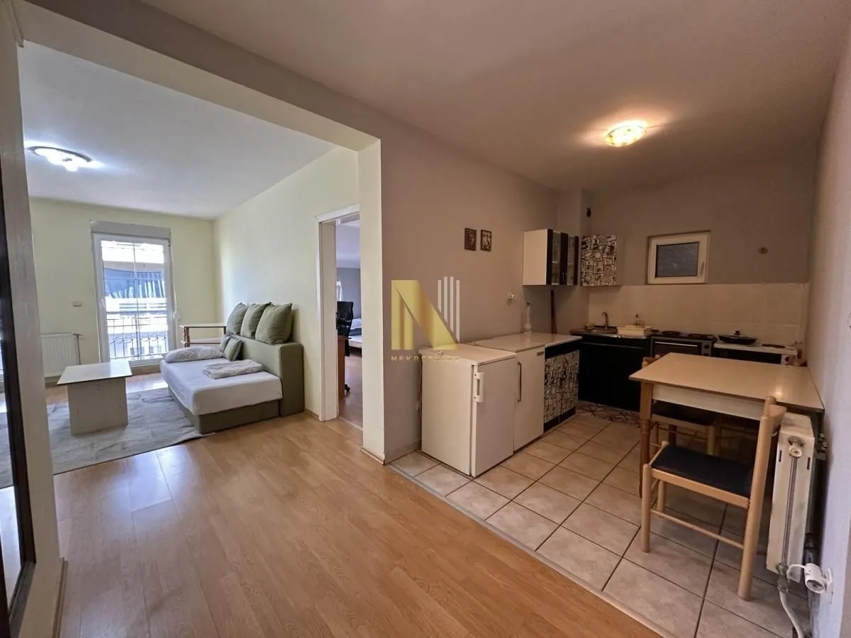 Izdavanje, dvosoban stan, 50m², Grbavica, Novi Sad Sve Podlokacije