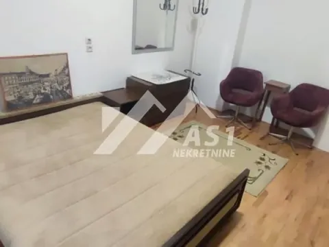 Izdavanje, trosoban stan, 72m², Bulevar Evrope, Novi Sad Sve Podlokacije - image 8