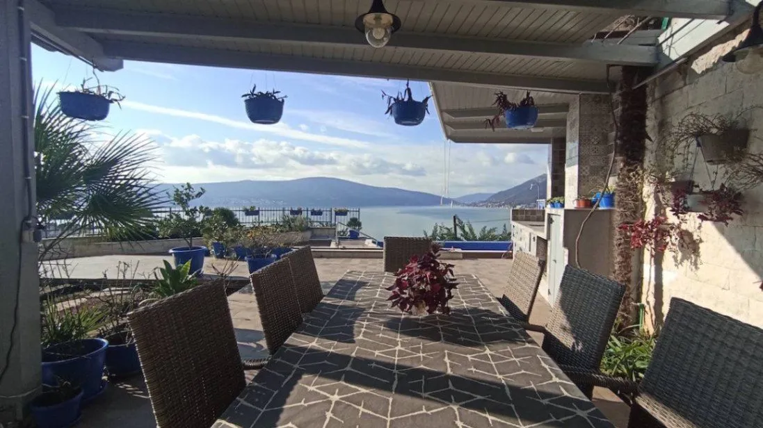 Prodaja, kuća, 330m², Donja Lastva, Tivat