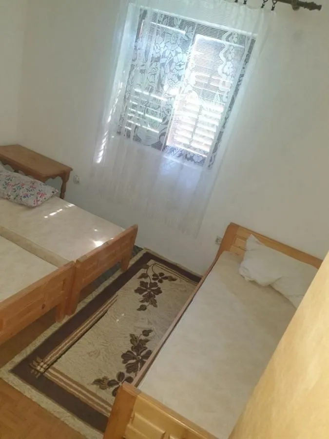 Sale, house, 730m², Bar, Crna Gora