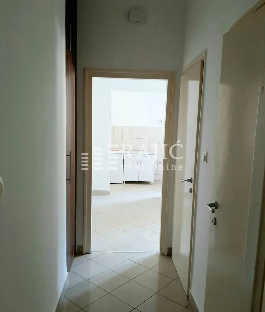 Rent, office space, 85m², Savski Venac, Beograd