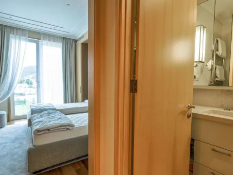 Prodaja, dvosoban stan, 143m², Porto Montenegro, Tivat - image 11