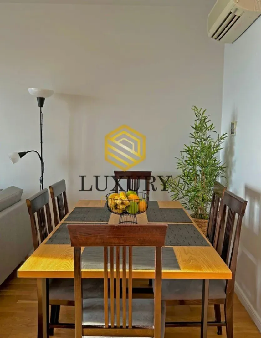 Izdavanje, stan, 50m², Sveti Stefan, Budva
