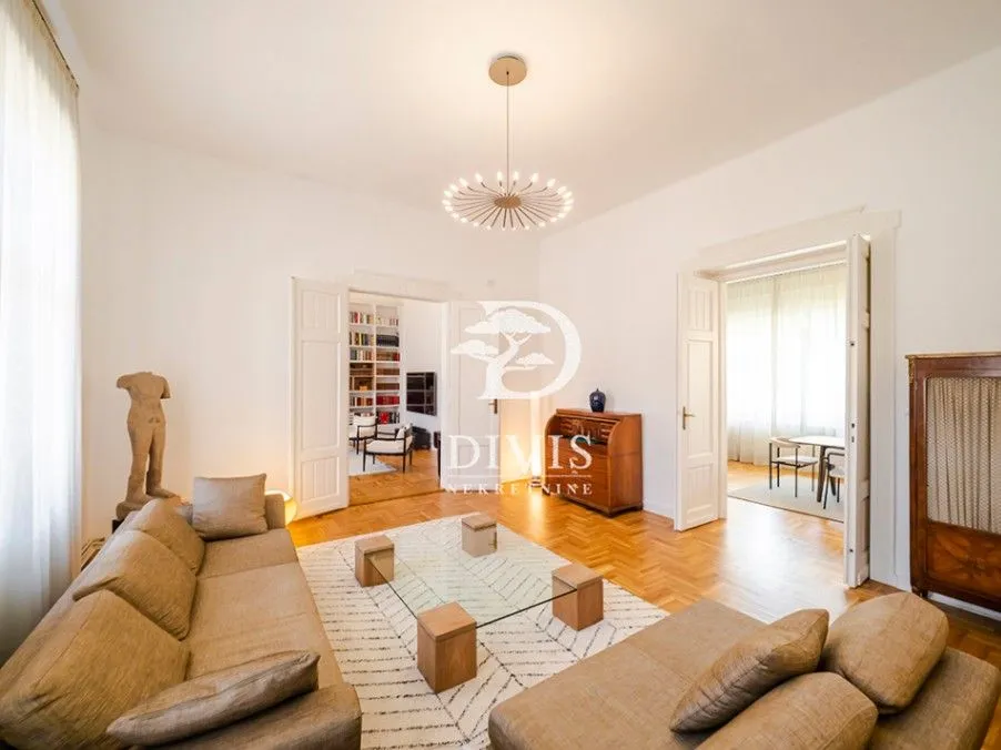 Prodaja, trosoban stan, 153m², Centar, Subotica