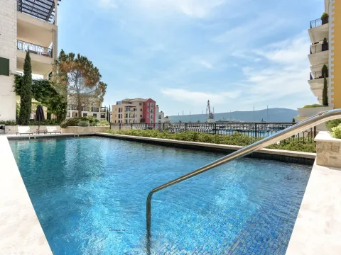 Prodaja, dvosoban stan, 131m², Porto Montenegro, Tivat - image 17