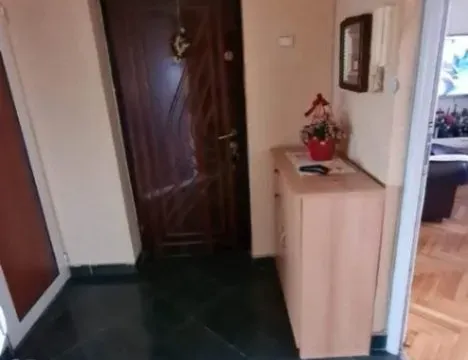 Prodaja, stan, 104m², Centar, Podgorica - image 9