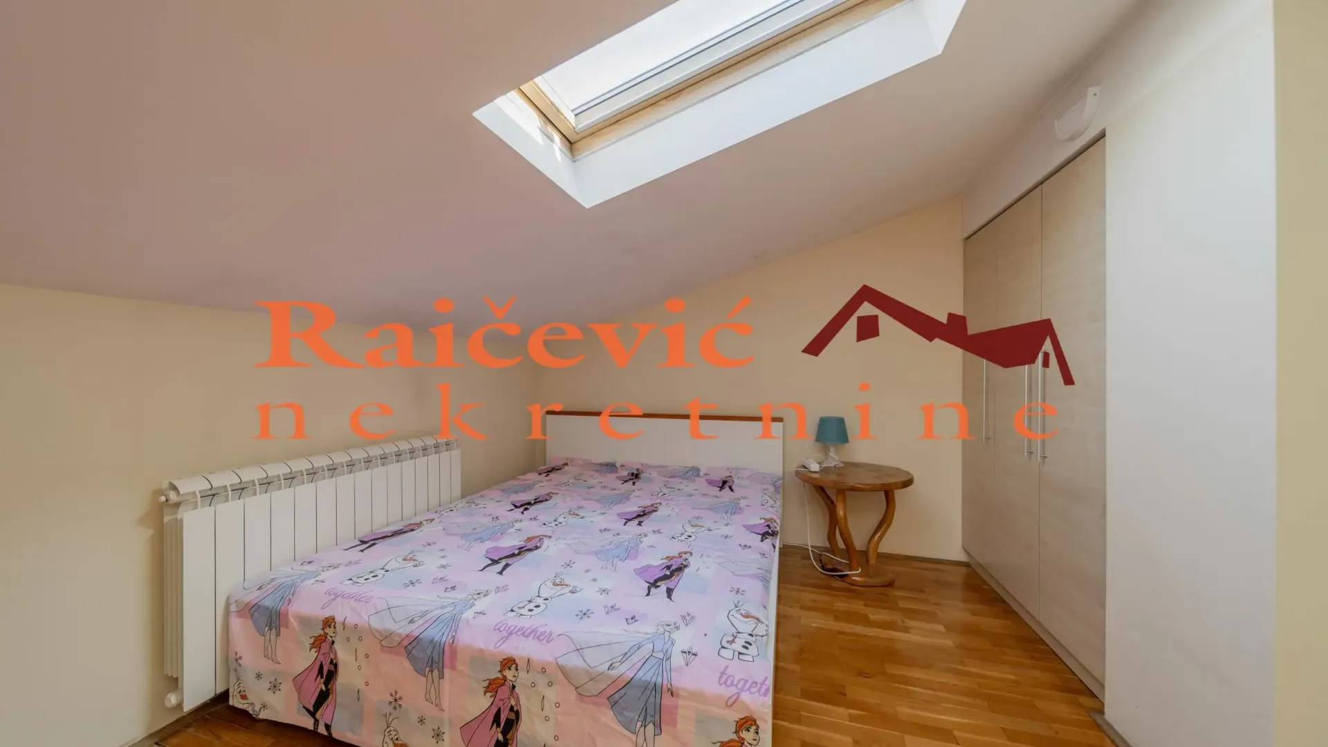 Sale, four bedroom apartment, 160m², Zvezdara Sve Podlokacije, Beograd