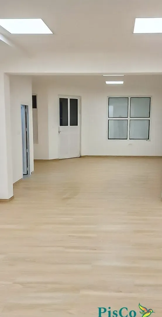 Izdavanje, poslovni prostor, 57m², Centar, Podgorica