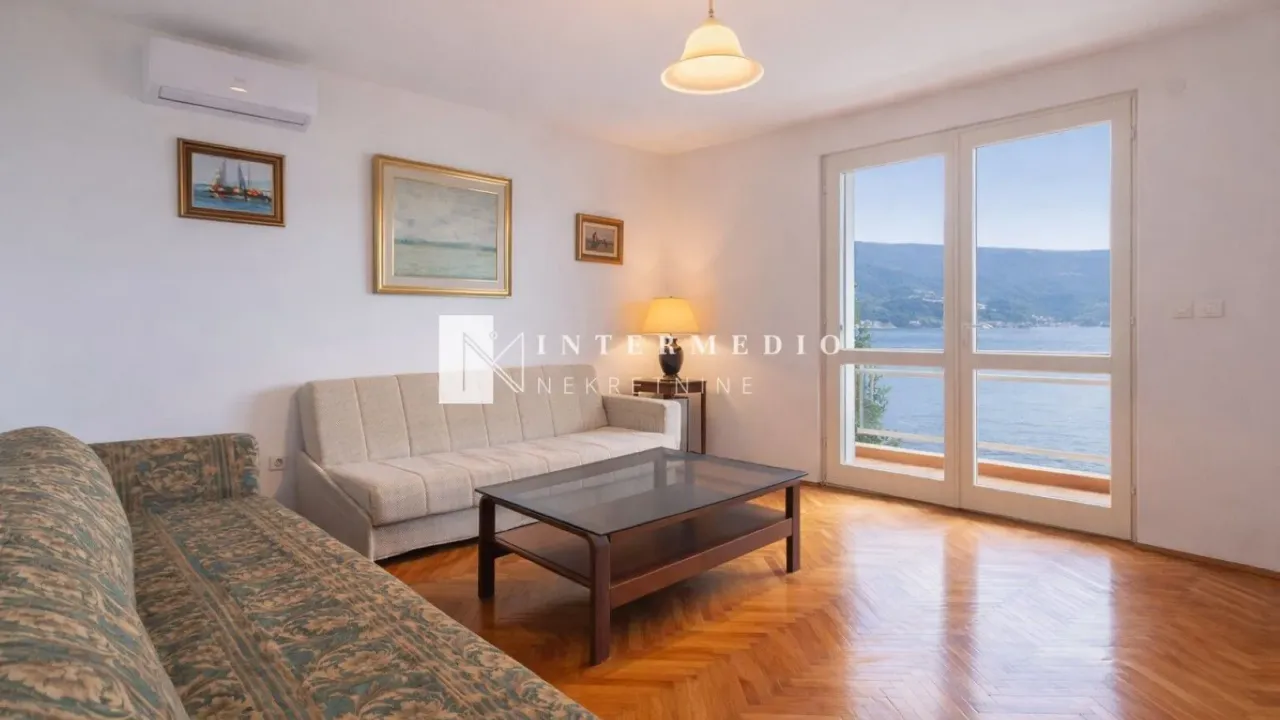 Sale, two bedroom apartment, 69m², Centar, Herceg Novi