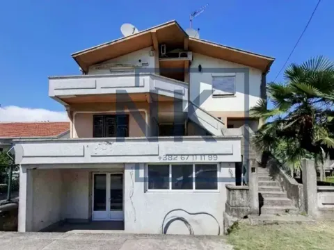 Prodaja,  kuća, 266m2, Blok 5, Podgorica