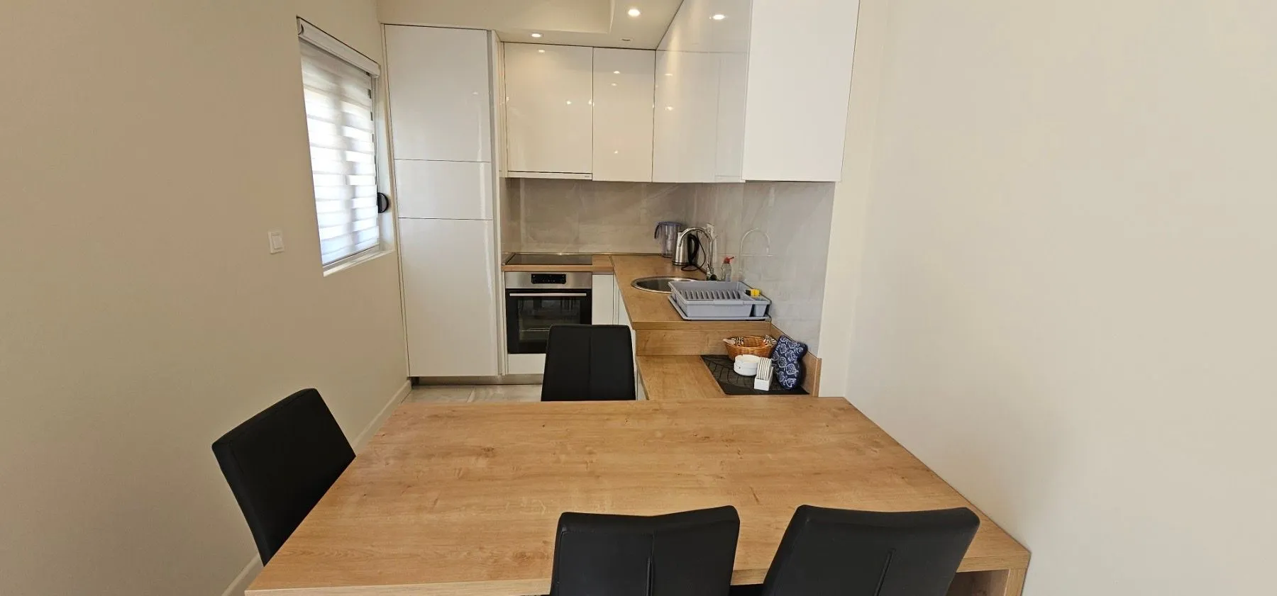 Izdavanje, jednosoban stan, 55m², Centar, Tivat