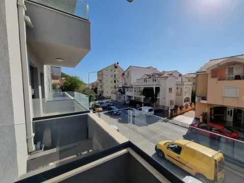 Izdavanje, jednosoban stan, 40m², Budva, Crna Gora - image 3