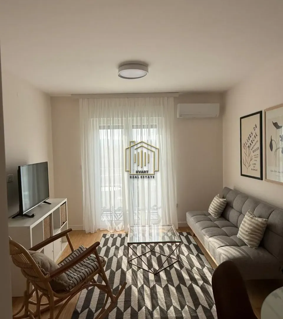 Izdavanje, jednosoban stan, 39m², Pobrežje, Podgorica