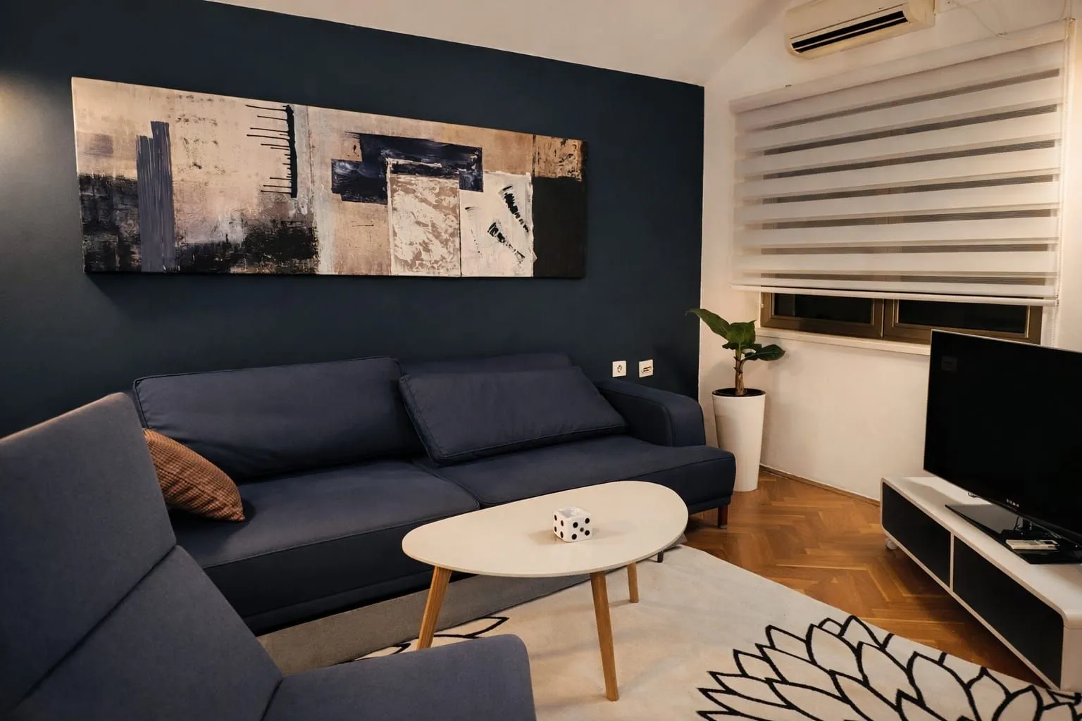 Izdavanje, jednosoban stan, 35m², Momišići, Podgorica