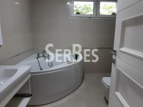 Izdavanje, stan, 150m², Socijalno, Novi Sad Sve Podlokacije - image 14