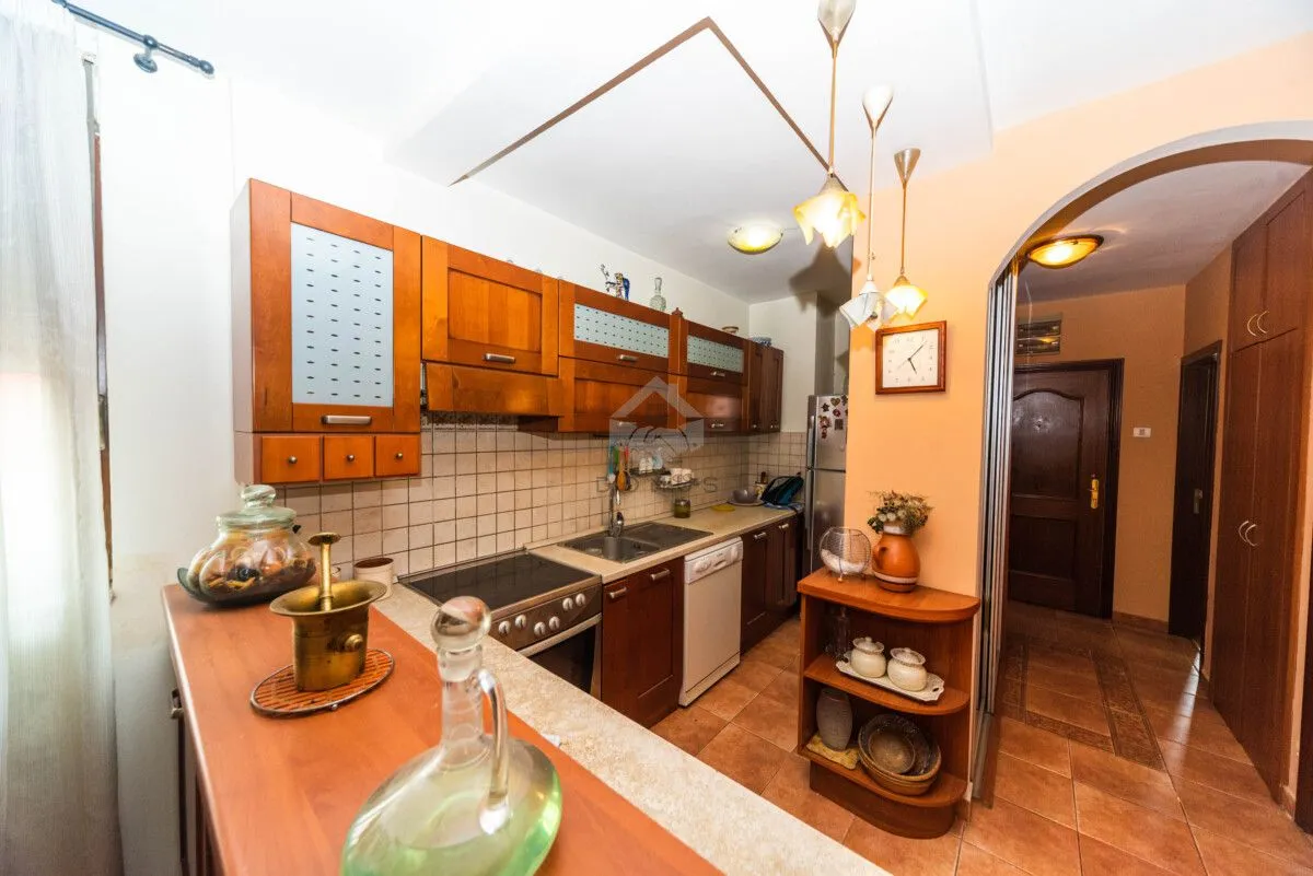 Rent, three bedroom apartment, 90m², Centar, Podgorica