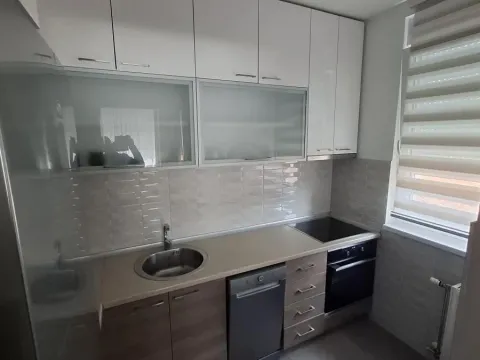 Izdavanje, trosoban stan, 70m², Sajmište, Novi Sad - image 5