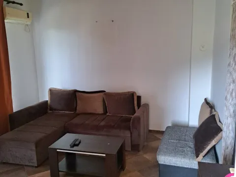 Rent, one bedroom apartment, 58m², Lastva Grbaljska, Kotor - image 4