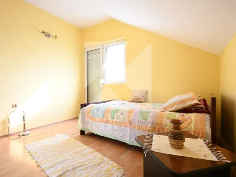 Sale, house, 250m², Donja Gorica, Podgorica - image 8