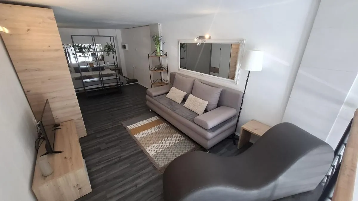 Prodaja, dvosoban stan, 50m², Rotkvarija, Novi Sad Sve Podlokacije