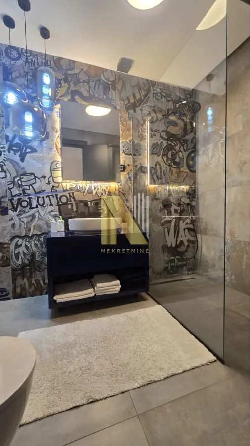 Prodaja, kuća, 183m², Veternička rampa, Novi Sad Sve Podlokacije