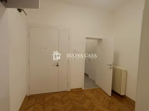 Izdavanje, četvorosoban stan, 100m², Stari Grad, Beograd - image 7