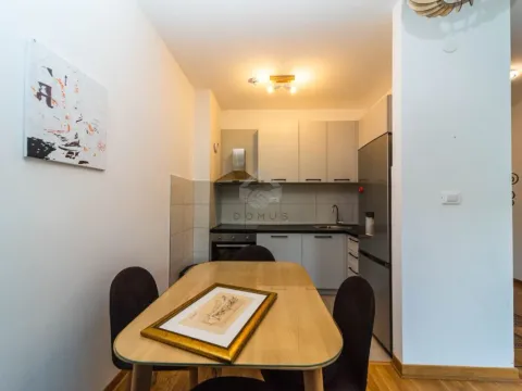 Izdavanje, jednosoban stan, 44m², City Kej, Podgorica - image 4