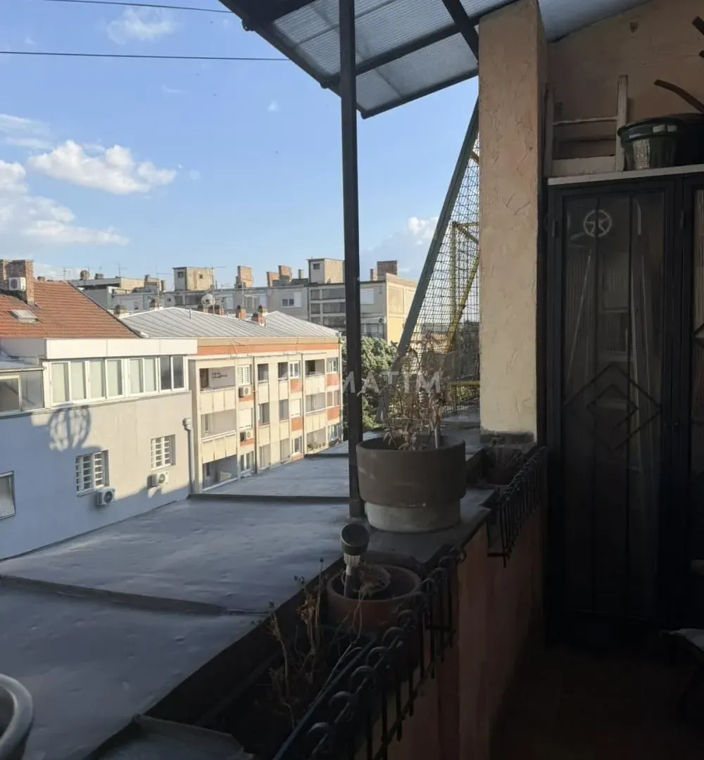 Sale, two bedroom apartment, 71m², Savski Venac, Beograd