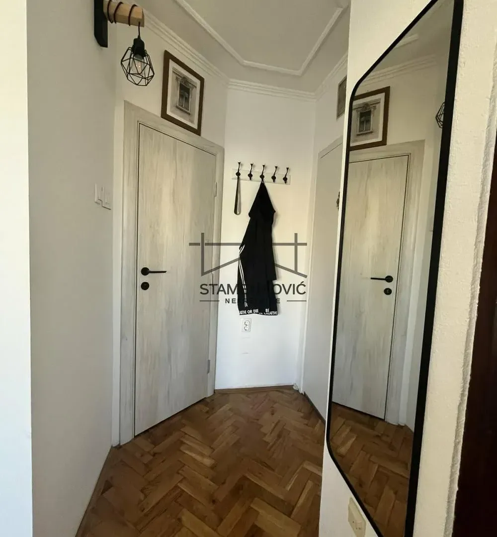 Prodaja, jednosoban stan, 32m², Centar, Novi Sad