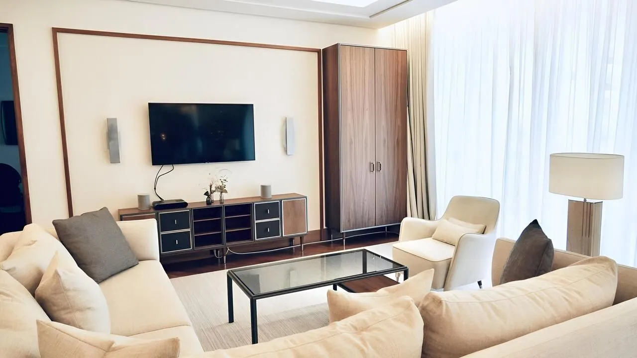 Prodaja, dvosoban stan, 185m², Tivat, Crna Gora