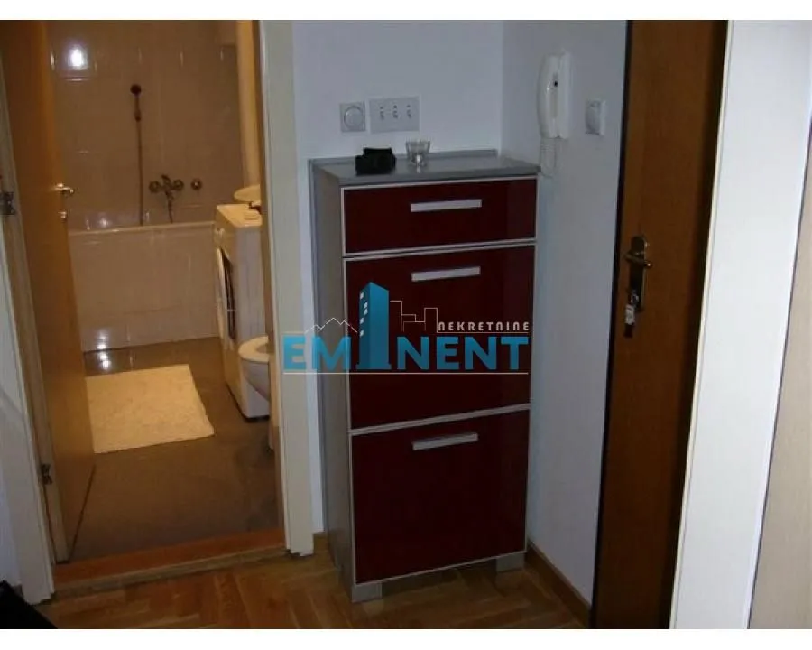 Rent, two bedroom apartment, 43m², Novi Beograd Blok 22, Novi Beograd Sve Podlokacije