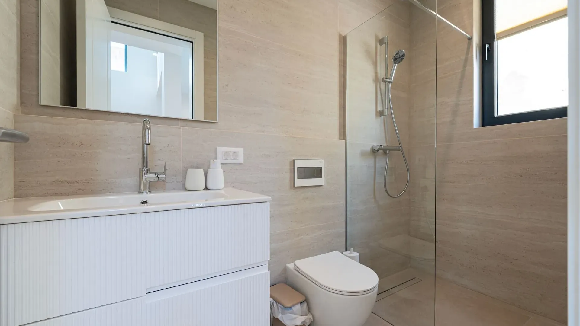 Sale, house, 200m², Kavač, Kotor