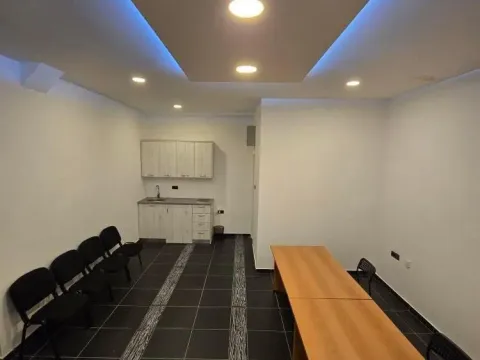 Poslovni prostor in Zabjelo