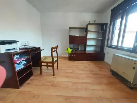 Prodaja, kuća, 300m², Palilula, Niš - image 18