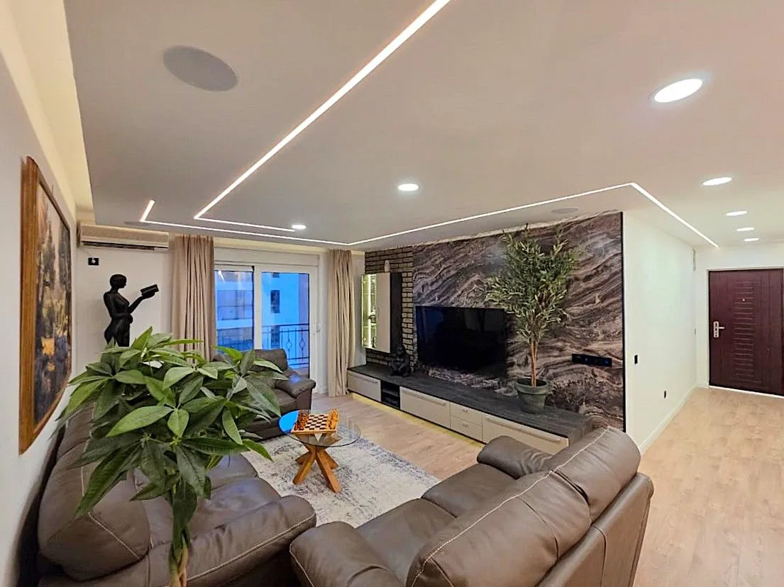 Prodaja, trosoban stan, 106m², Bečići, Budva