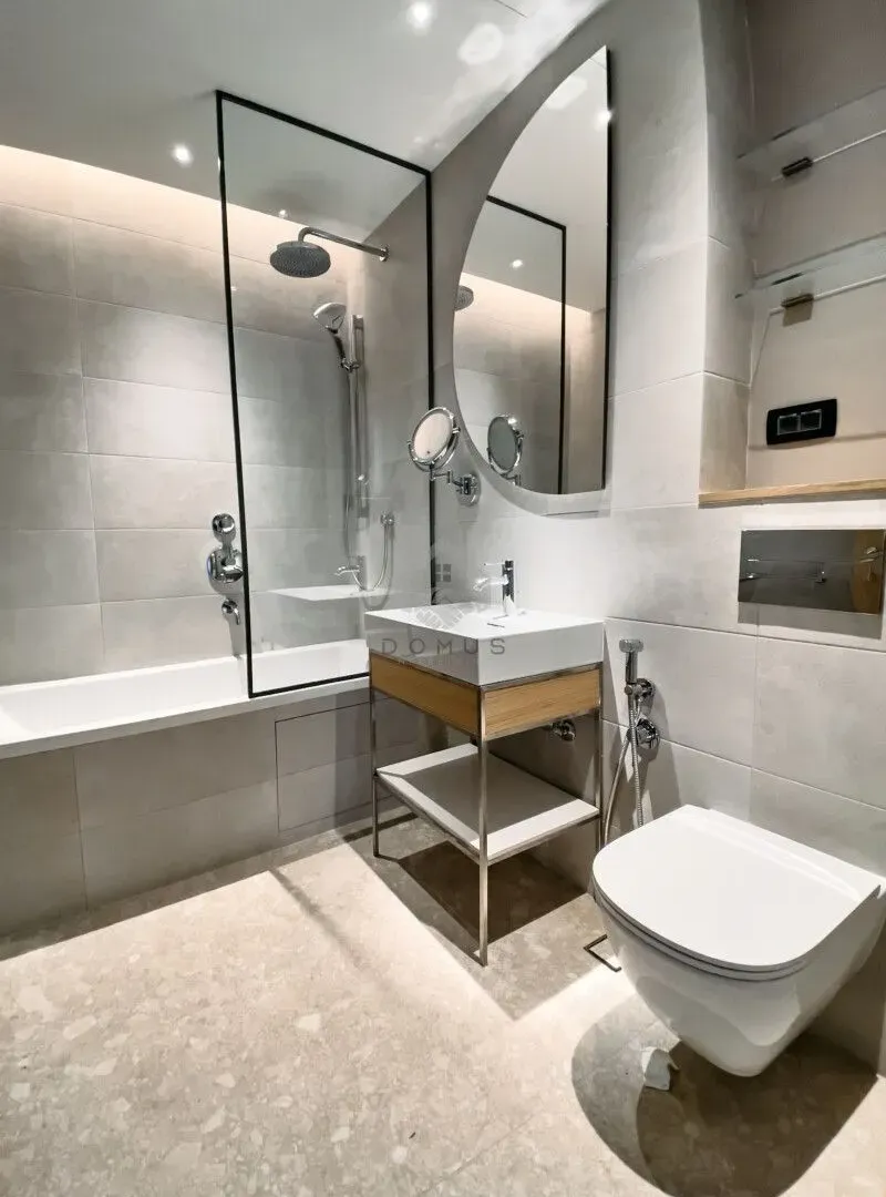 Prodaja, dvosoban stan, 102m², Tivat, Crna Gora