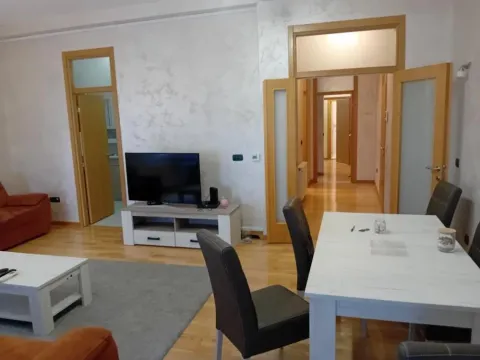 Rent, three bedroom apartment, 98m², Lisičji Potok, Beograd - image 2