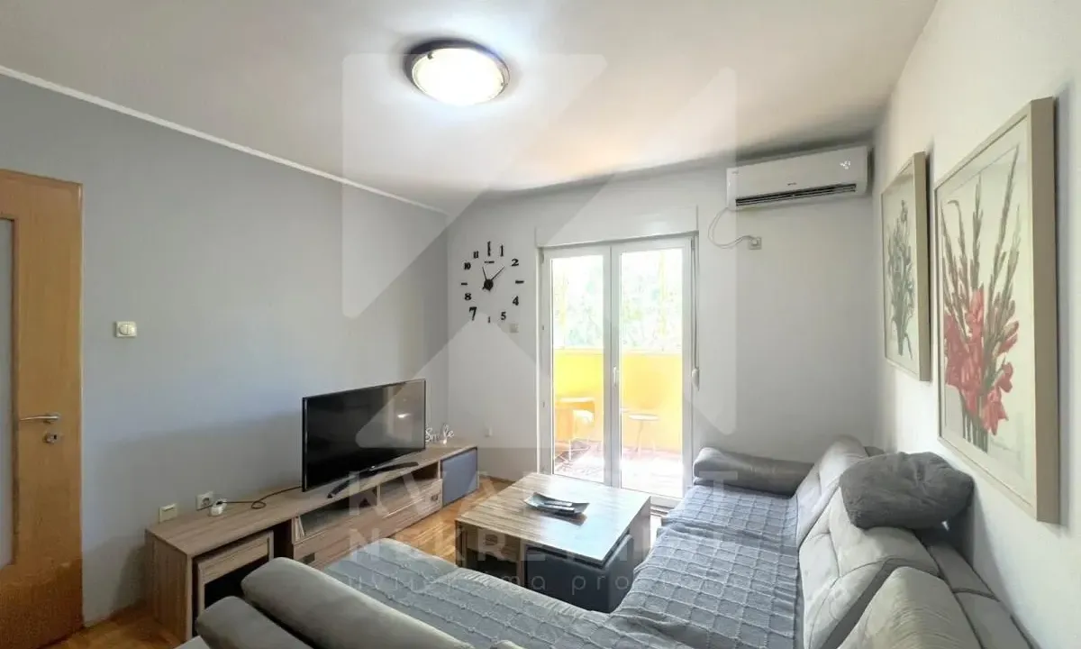 Rent, one bedroom apartment, 43m², Krivi Most, Podgorica