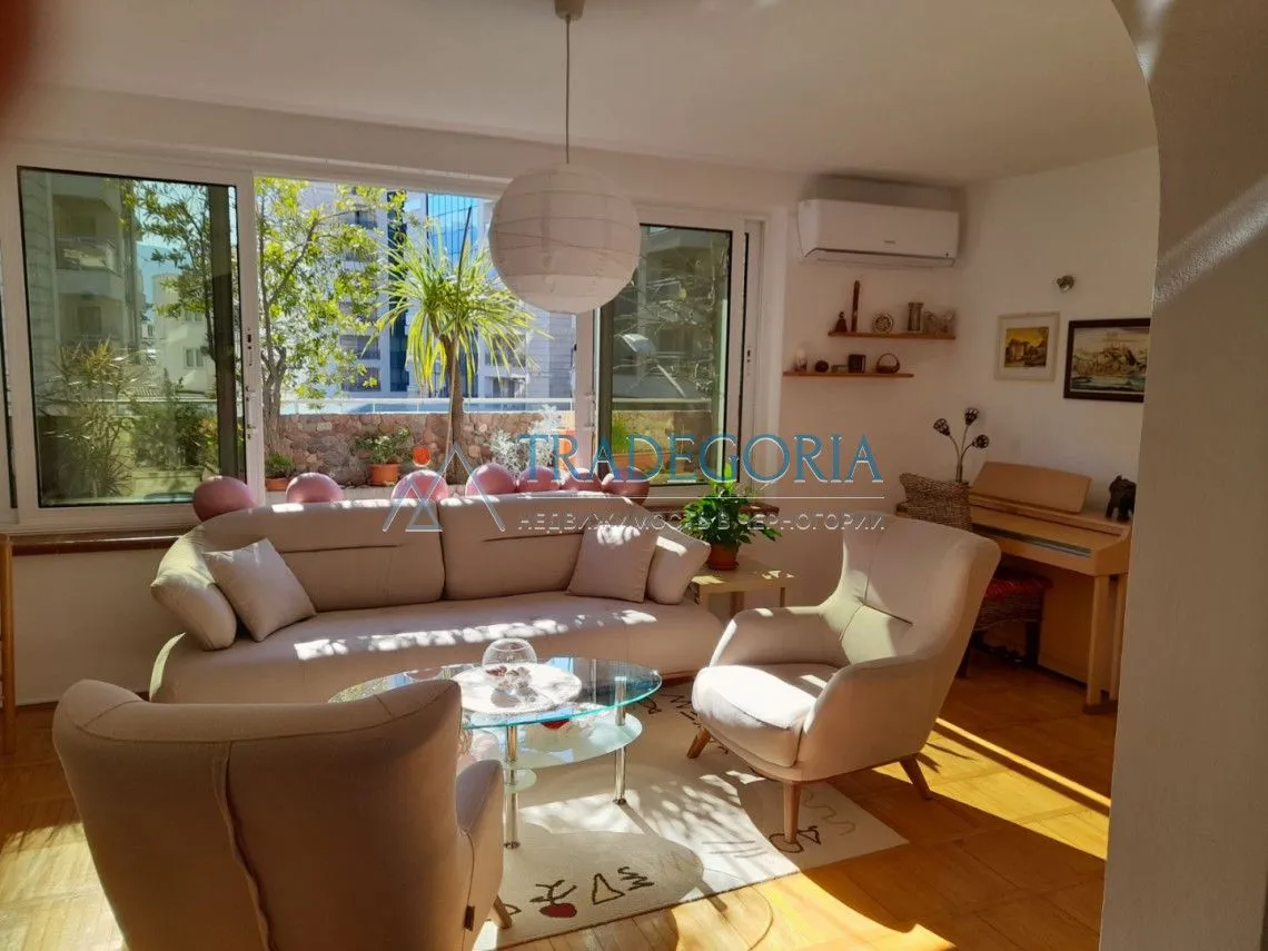 Prodaja, dvosoban stan, 65m², Budva, Crna Gora