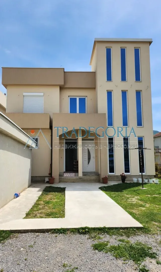 Prodaja, kuća, 194m², Bar, Crna Gora